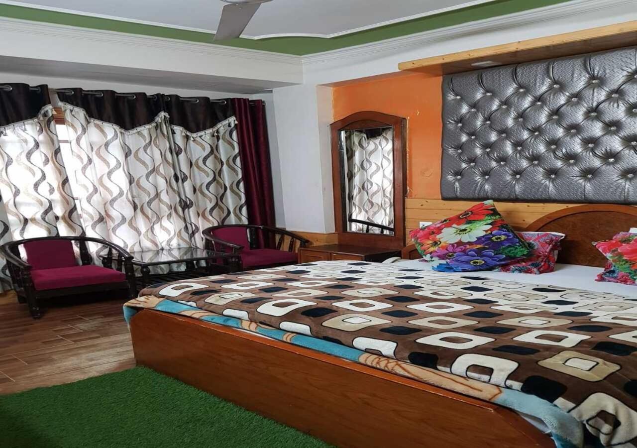 Hotel Apple Regency Simlá Kültér fotó