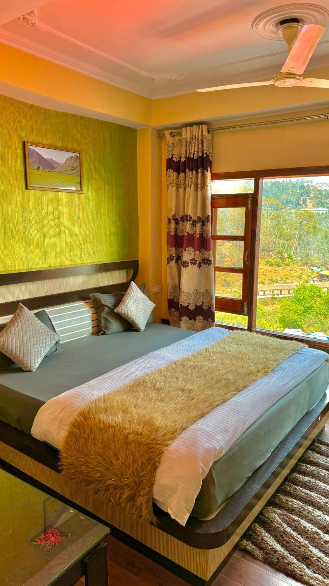 Hotel Apple Regency Simlá Kültér fotó