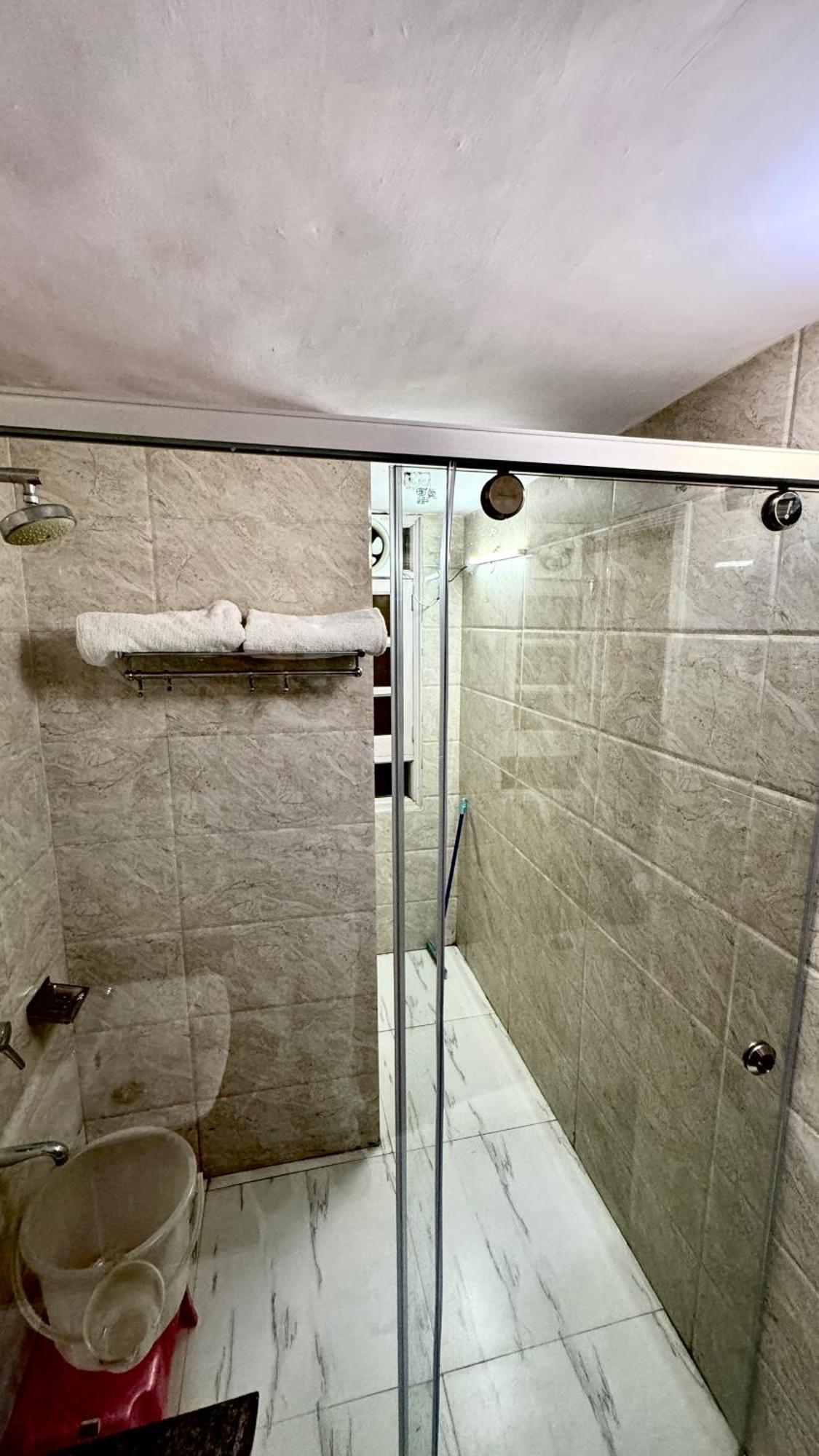 Hotel Apple Regency Simlá Kültér fotó
