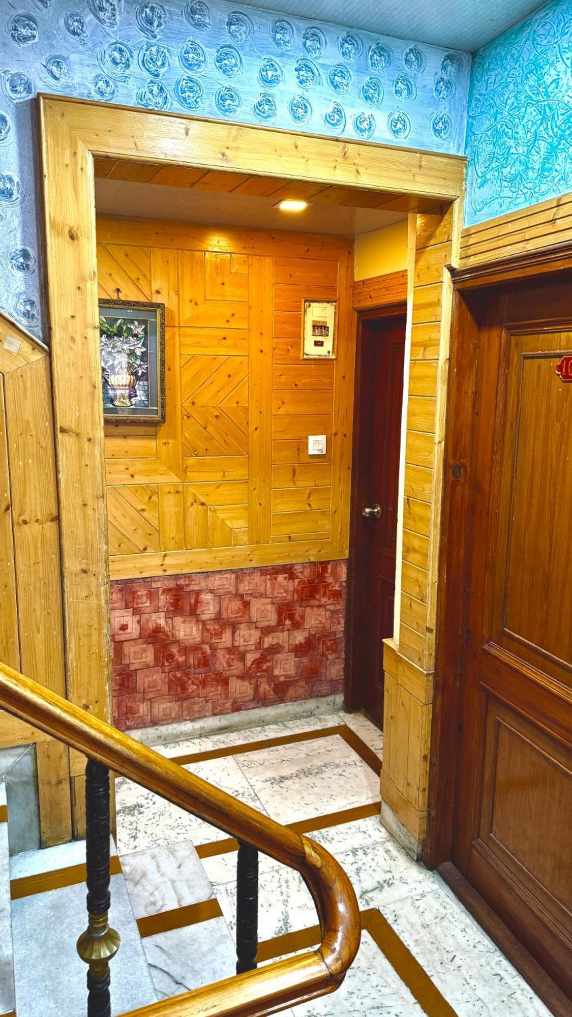 Hotel Apple Regency Simlá Kültér fotó