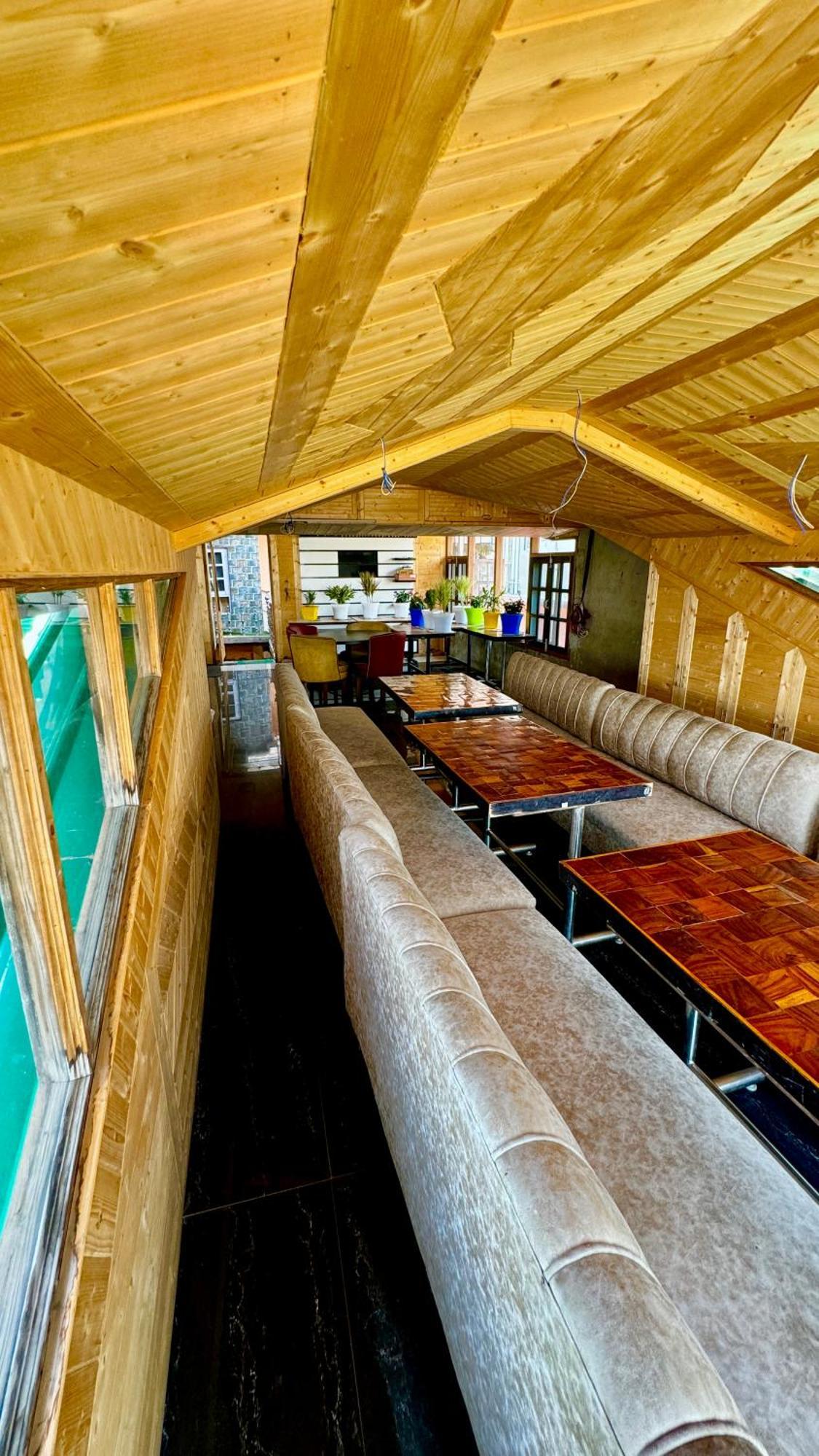 Hotel Apple Regency Simlá Kültér fotó